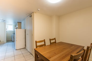 1 bed house, Newport Road, Roath, Cardiff, CF241AH - Image 3